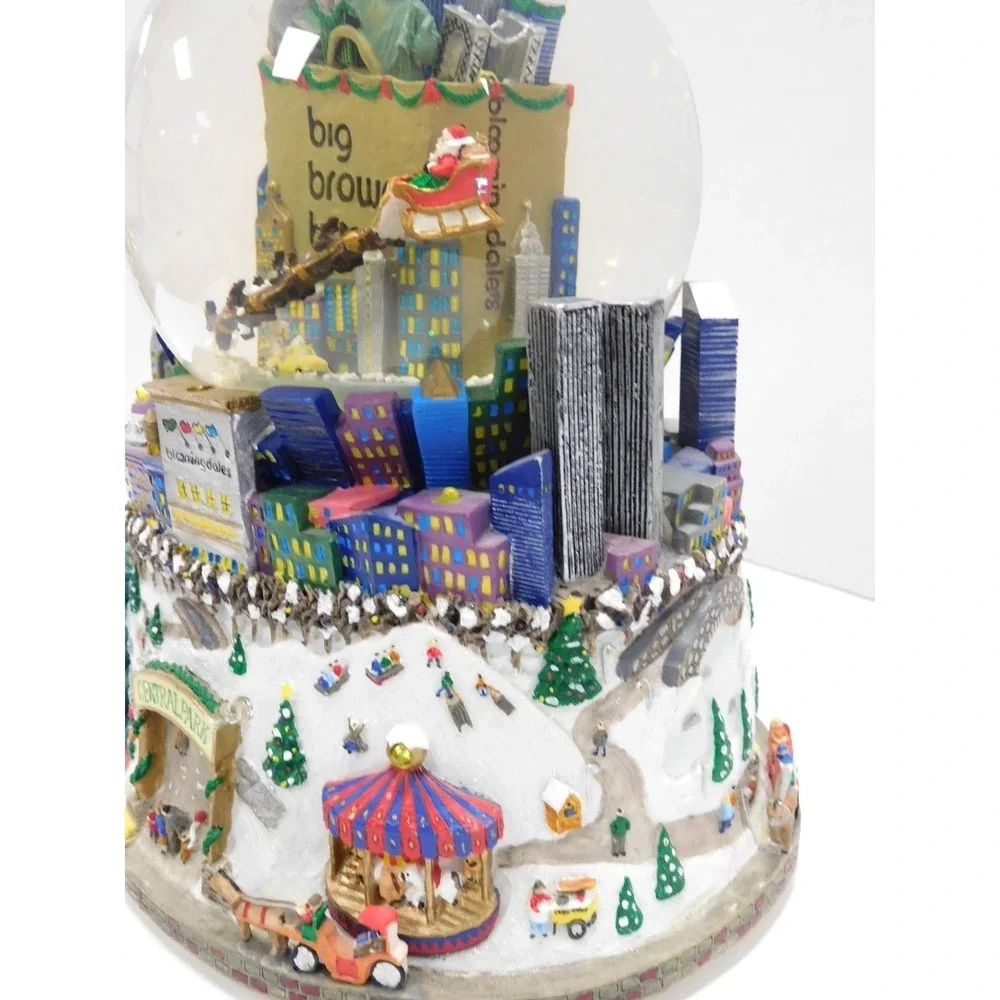 Bloomingdales Big Brown Bag New York City Snow Globe Glass Resin DW679